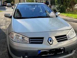 Andere außenfarben Gebraucht 2005 Renault Mégane II Limousine | 1.000 € (Superpreis)