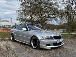 Silber Gebraucht 2005 BMW 330 Sport Line Coupé | 8.200 € (Fairer Preis)