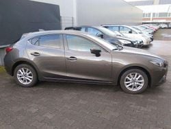Grau obsidiangrau metallic metallic Gebraucht 2015 Mazda 3 Center-Line Limousine | 12.950 € (Fairer Preis)