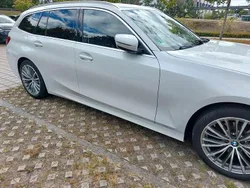 Weiß Gebraucht 2020 BMW 320 Sport Line Kombi | 21.300 € (Fairer Preis)