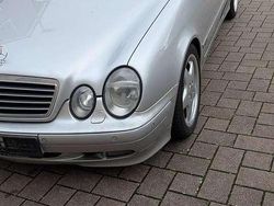 Silber Gebraucht 2002 Mercedes CLK320 Elegance Cabrio | 3.990 € (Fairer Preis)
