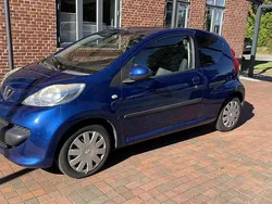 Blau (zu lackieren blau 8m6/metalliclackierung mit schu) Gebraucht 2007 Peugeot 107 Filou Kleinwagen | 1.900 € (Fairer Preis)