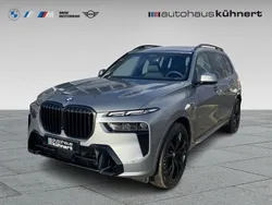 Skyscraper grau metallic Gebraucht 2025 BMW X7 M Sport SUV | 117.750 € (Guter Preis)