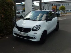 Weiß Gebraucht 2019 Smart ForFour Passion Limousine | 12.980 € (Etwas zu teuer)