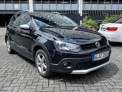 Schwarz Gebraucht 2016 VW Polo Cross Highline Kleinwagen | 15.900 € (Teuer)