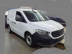 Weiß Gebraucht 2023 Mercedes Citan 110 Van / Kleinbus | 20.498 € (Fairer Preis)