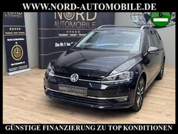 Deep black perleffek (metallic) Gebraucht 2020 VW Golf VII Comfortline Kombi | 17.900 € (Guter Preis)