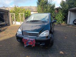Schwarz Gebraucht 2002 Mercedes A170 Classic Limousine | 750 € (Guter Preis)