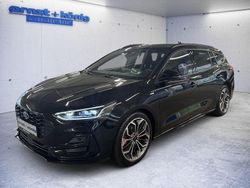 Schwarz Gebraucht 2024 Ford Focus ST-Line X Limousine | 29.989 € (Teuer)