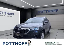 Schwarz Gebraucht 2024 Skoda Karoq Selection SUV | 29.221 € (Superpreis)