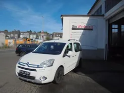 Lack weiss banquise/deckende l Gebraucht 2014 Citroën Berlingo SELECTION Van / Kleinbus | 6.690 € (Guter Preis)