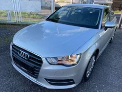 Brillantschwarz Gebraucht 2013 Audi A3 Ambition Kleinwagen | 8.800 € (Guter Preis)