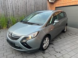 Grau Gebraucht 2012 Opel Zafira Tourer Van / Kleinbus | 4.250 € (Fairer Preis)