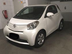 Weiß Gebraucht 2009 Toyota iQ Kleinwagen | 4.999 € (Fairer Preis)