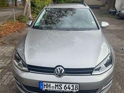 Silber Gebraucht 2015 VW Golf VII Comfortline Kombi | 12.000 € (Fairer Preis)