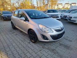 Silber Gebraucht 2013 Opel Corsa Active Limousine | 3.200 €