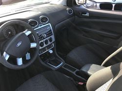 Braun Gebraucht 2007 Ford Focus Cabriolet Cabrio | 3.000 €