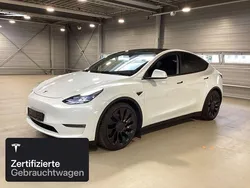 Weiß Gebraucht 2023 Tesla Model Y Performance SUV | 40.800 € (Fairer Preis)