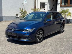 Blau Gebraucht 2022 VW Golf VIII Active Kombi | 19.999 € (Guter Preis)