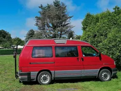 Rot Gebraucht 1993 VW T4 Van | 17.000 €