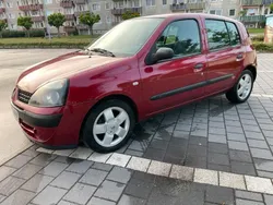 Silber Gebraucht 2003 Renault Clio II Kleinwagen | 2.000 € (Fairer Preis)