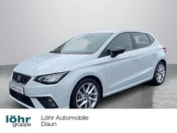 Weiß Gebraucht 2024 Seat Ibiza FR-Line Limousine | 16.980 € (Guter Preis)