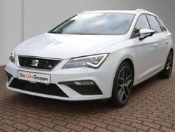 Weiß Gebraucht 2019 Seat Leon ST FR Kombi | 25.500 €