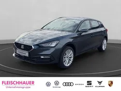 Grau Neu 2025 Seat Leon Limousine | 30.989 € (Etwas zu teuer)