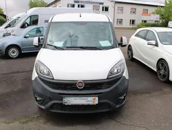 Weiß Gebraucht 2018 Fiat Doblò Van / Kleinbus | 10.500 € (Etwas zu teuer)
