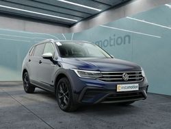Blau Gebraucht 2024 VW Tiguan S SUV | 41.248 €