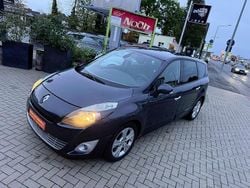 Grau Gebraucht 2010 Renault Scénic III Dynamique Van / Kleinbus | 1.999 € (Guter Preis)