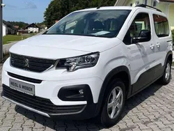 Karolinweiß Gebraucht 2022 Peugeot Rifter Allure Van / Kleinbus | 20.700 € (Guter Preis)