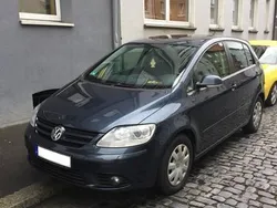 Blau Gebraucht 2007 VW Golf Plus Cross Edition Van / Kleinbus | 7.999 €