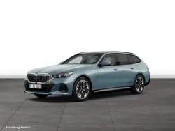 Grün Gebraucht 2024 BMW i5 Limousine | 64.742 € (Teuer)