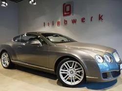 Grau Gebraucht 2010 Bentley Continental Limousine | 52.941 €