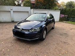Blau Gebraucht 2016 VW Golf VII Highline Kombi | 10.900 € (Guter Preis)