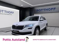 Weiss Gebraucht 2021 Skoda Kodiaq Style SUV | 25.977 € (Fairer Preis)