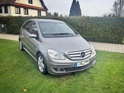 Grau Gebraucht 2006 Mercedes B200 Van / Kleinbus | 4.390 € (Superpreis)