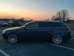 Schwarz Gebraucht 2009 Audi A4 S-Line Limousine | 8.700 €