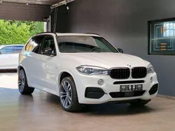 Mineralweiss metallic Gebraucht 2018 BMW X5 M SUV | 39.899 € (Fairer Preis)