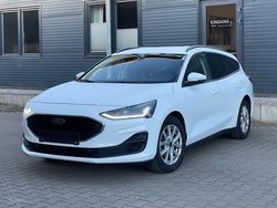 Weiß Gebraucht 2022 Ford Focus Cool & Connect Limousine | 13.700 € (Fairer Preis)