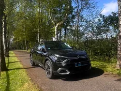Schwarz Gebraucht 2025 Citroën C4 PureTech Limousine | 19.400 € (Fairer Preis)