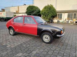 Rot Gebraucht 1978 Alfa Romeo Alfasud Limousine | 1.990 €