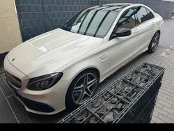 Weiß Gebraucht 2017 Mercedes C63S AMG AMG Limousine | 46.700 € (Fairer Preis)