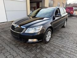 Schwarz Gebraucht 2012 Skoda Octavia Best of Kombi | 4.200 € (Superpreis)