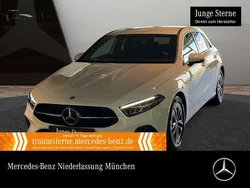 Weiß Gebraucht 2024 Mercedes A200 Advanced Limousine | 29.690 € (Fairer Preis)
