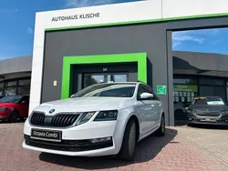 Weiß Gebraucht 2020 Skoda Octavia Soleil Kombi | 19.500 € (Fairer Preis)