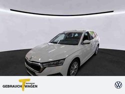 Weiß Gebraucht 2023 Skoda Octavia Style Kombi | 22.880 € (Fairer Preis)