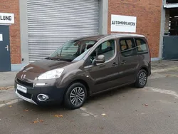 Braun Gebraucht 2013 Peugeot Partner Tepee Van / Kleinbus | 16.999 €