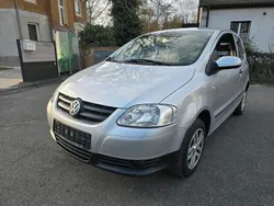 Silber Gebraucht 2006 VW Fox Kleinwagen | 2.490 € (Etwas zu teuer)